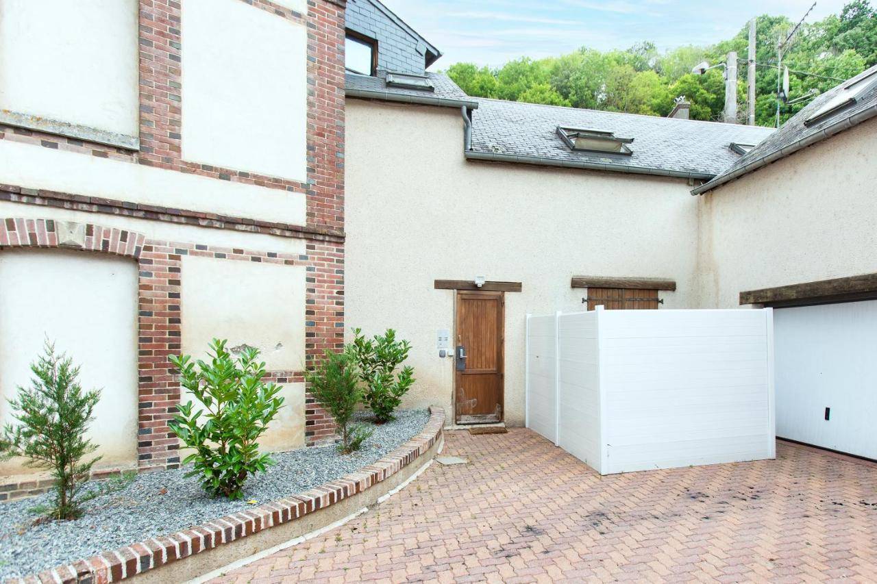 La Petite Terrasse - Appartement Spacieux Brionne Exterior photo